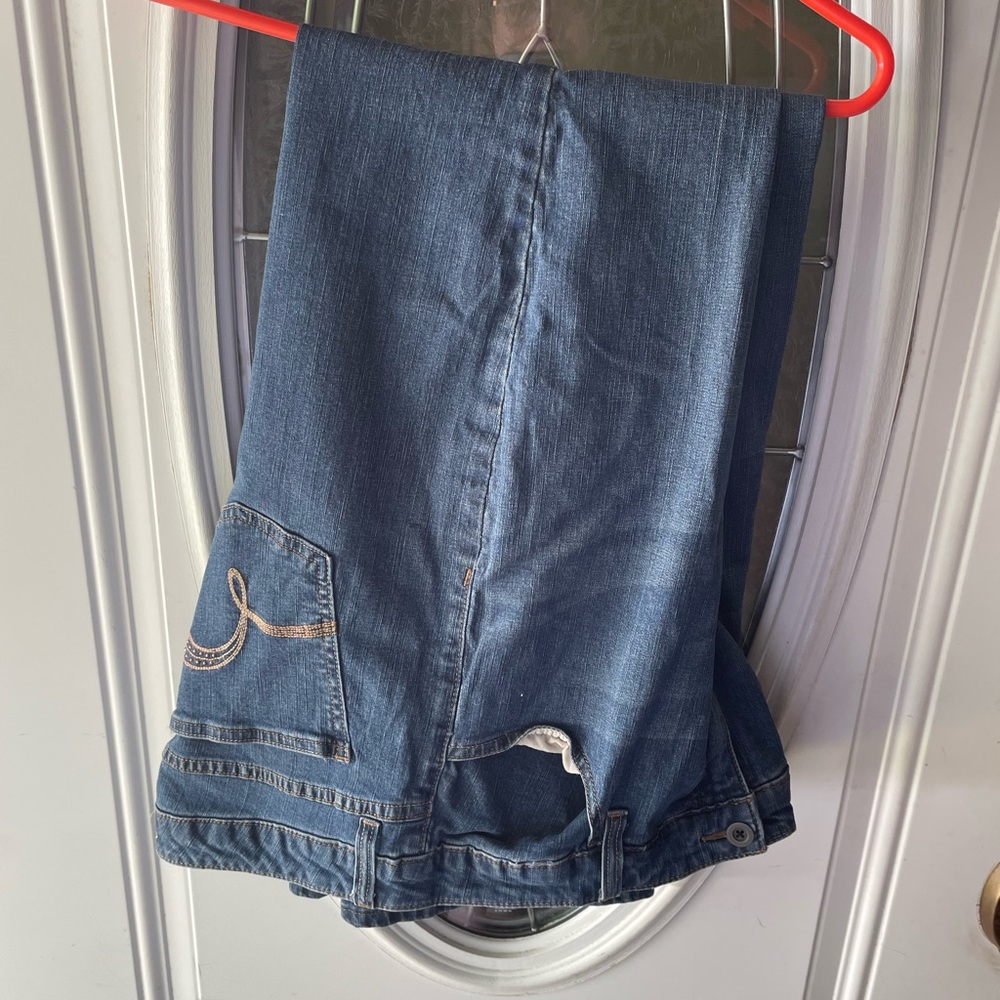 Lee Jeans